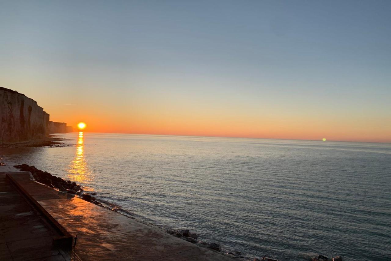 Appartement Rêves Salés avec vue mer imprenable à Ault Extérieur photo