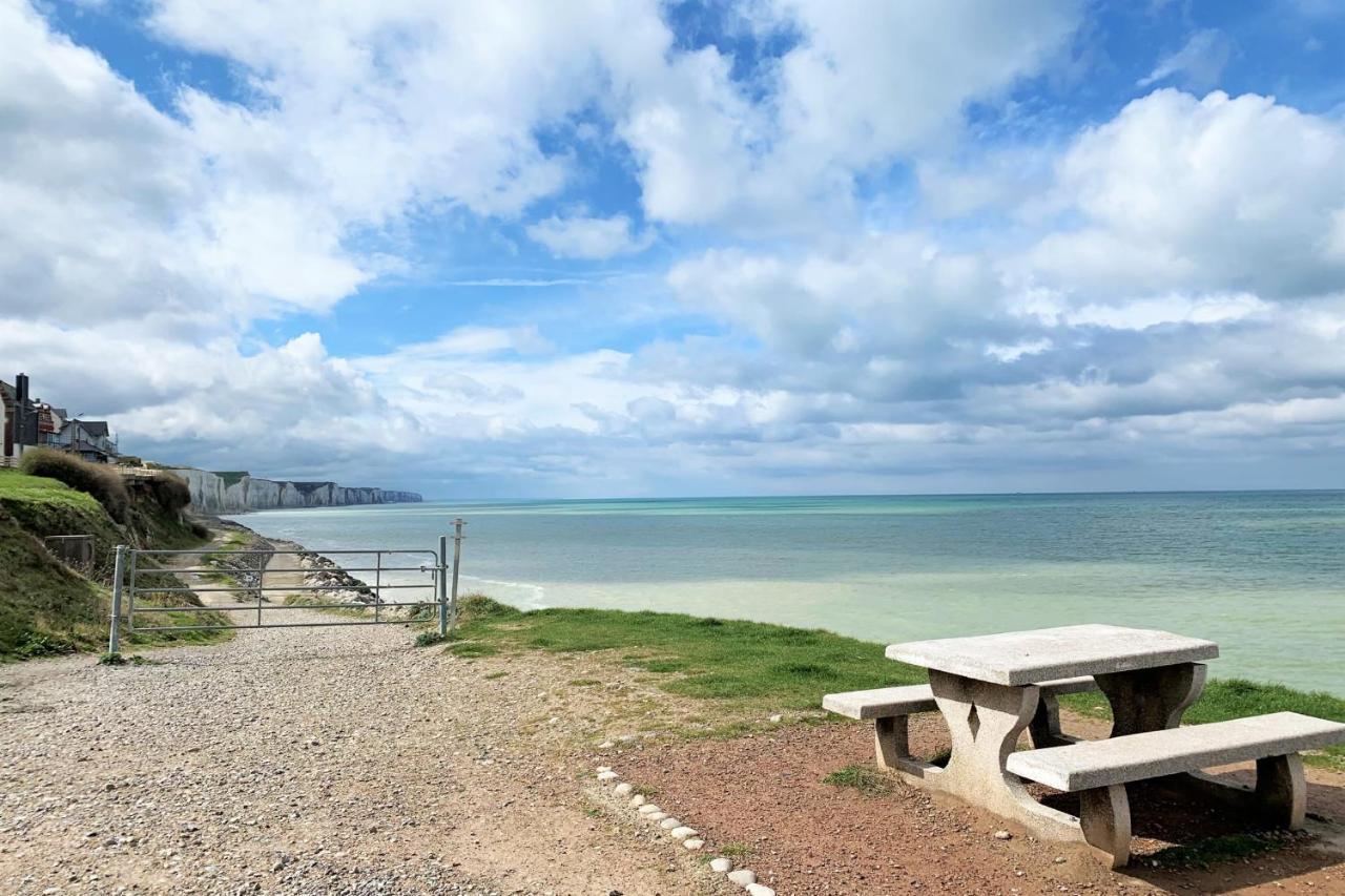 Appartement Rêves Salés avec vue mer imprenable à Ault Extérieur photo