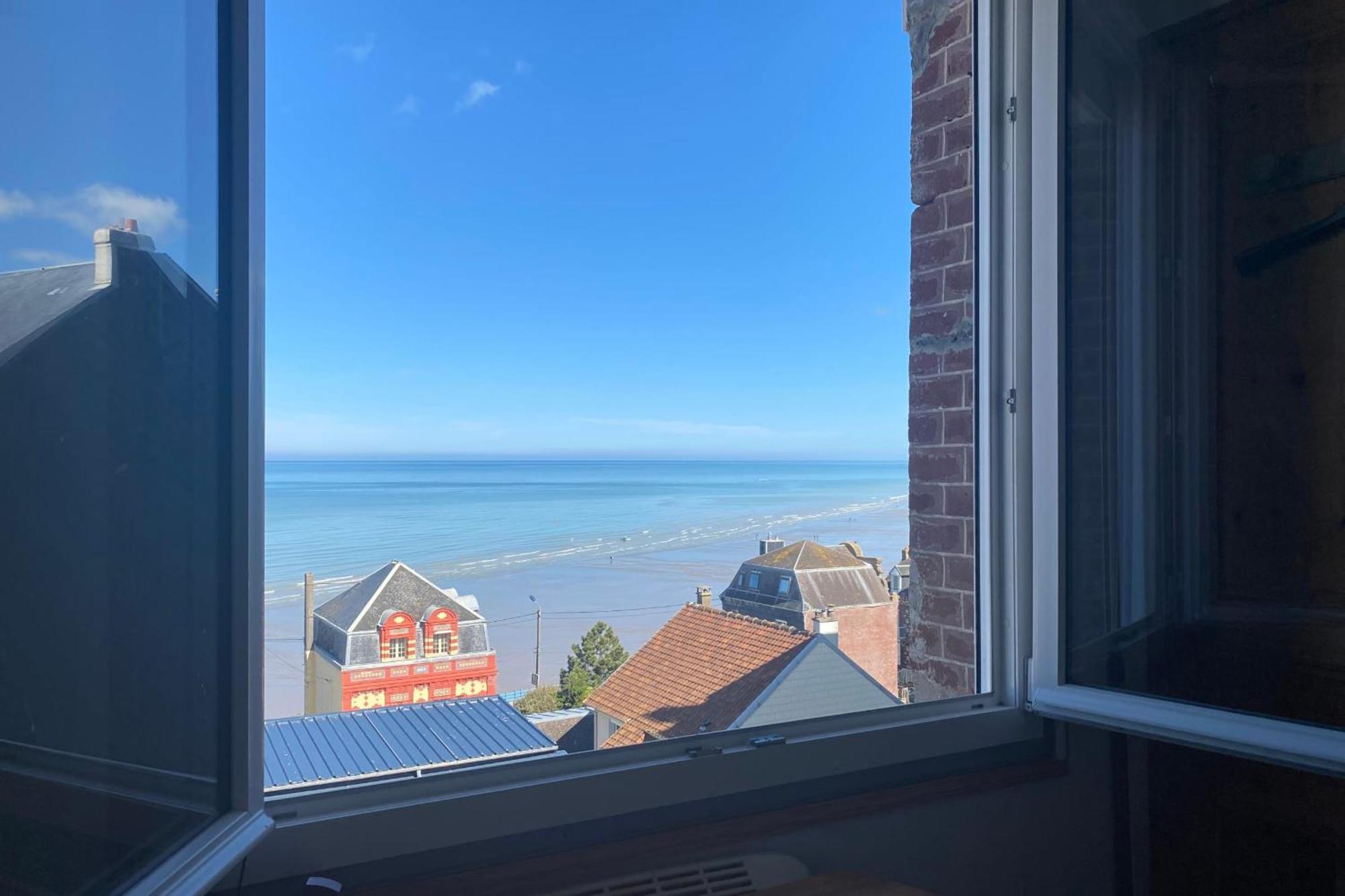 Appartement Rêves Salés avec vue mer imprenable à Ault Extérieur photo